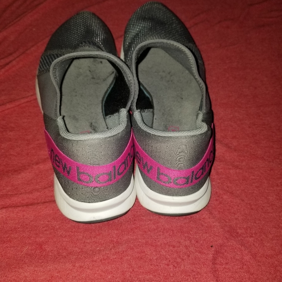 New Balance Sneakers - Picture 1 of 2